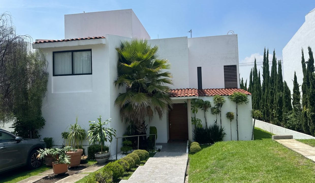 Casa_moderna_en_venta_realsemeralda_1