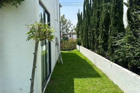 Casa_moderna_en_venta_realsemeralda_2