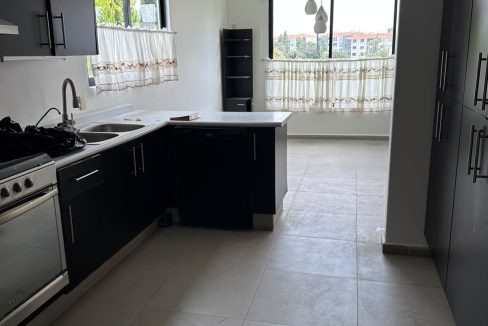 Casa_moderna_en_venta_realsemeralda_8